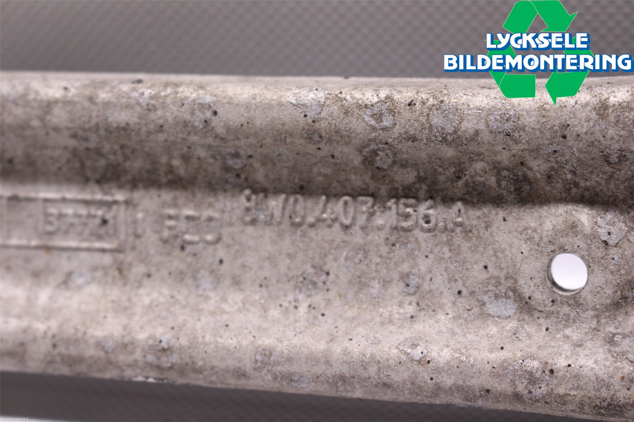 Audi A4/S4 B9 16-19 Bärarm Fram Undre Hö