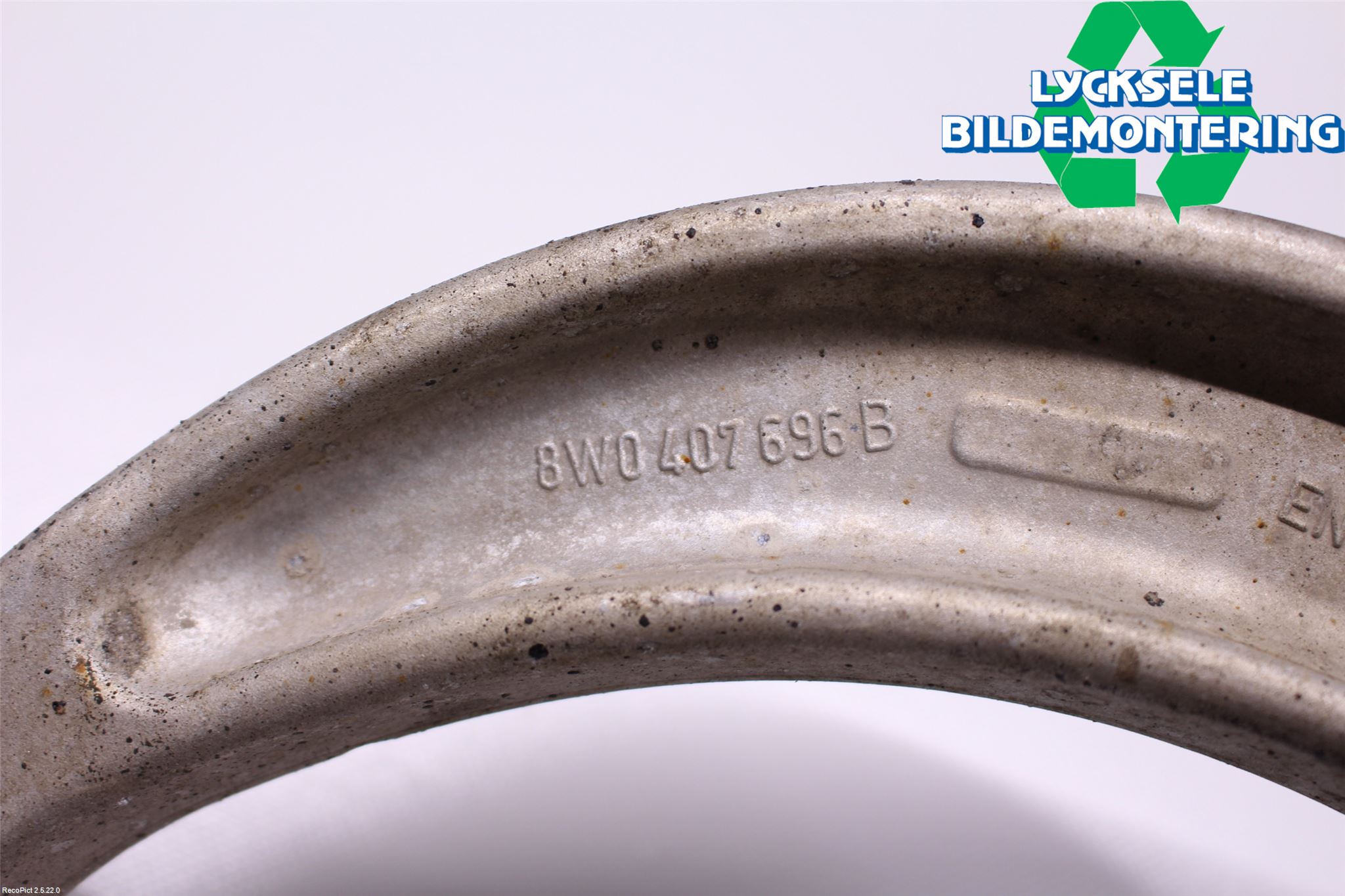 Audi A4/S4 B9 16-19 Bärarm Fram Undre Hö