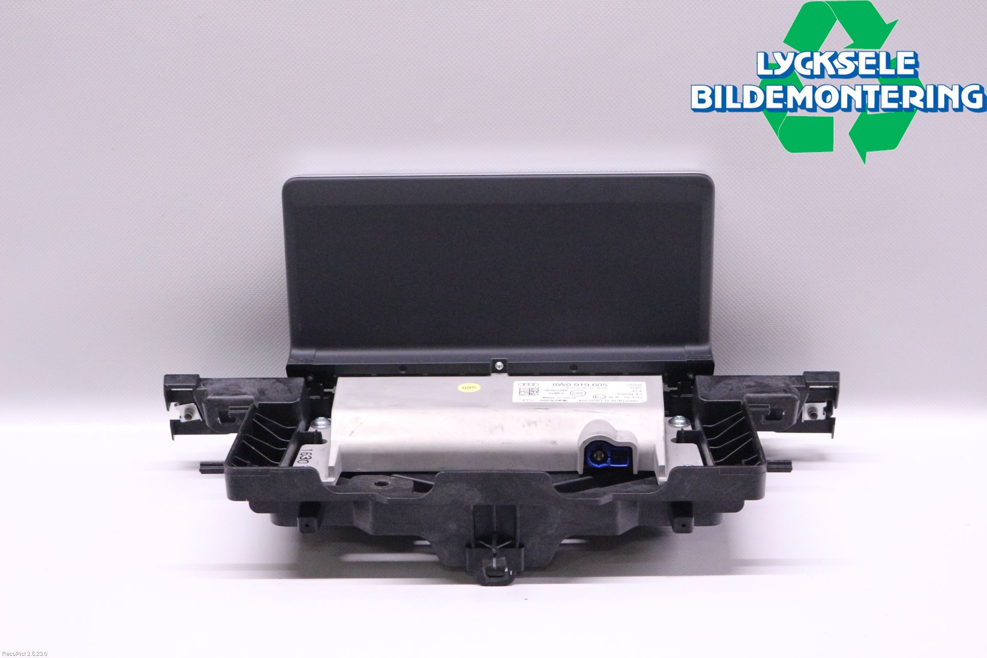 Audi A4/S4 B9 16-19 Bildskärm