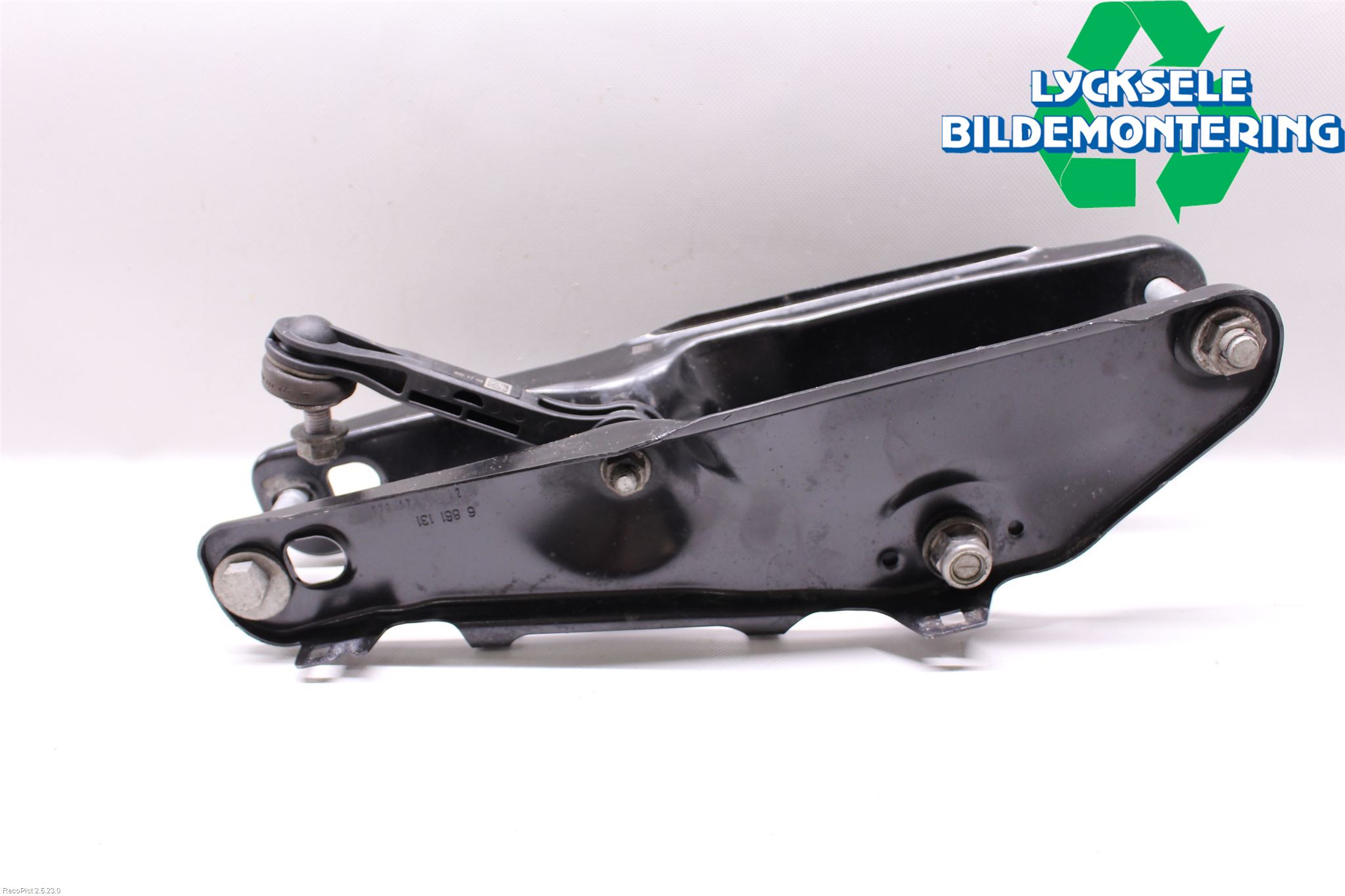 BMW 5 G30/G31/F90 17-23 Bärarm Bak Vänster