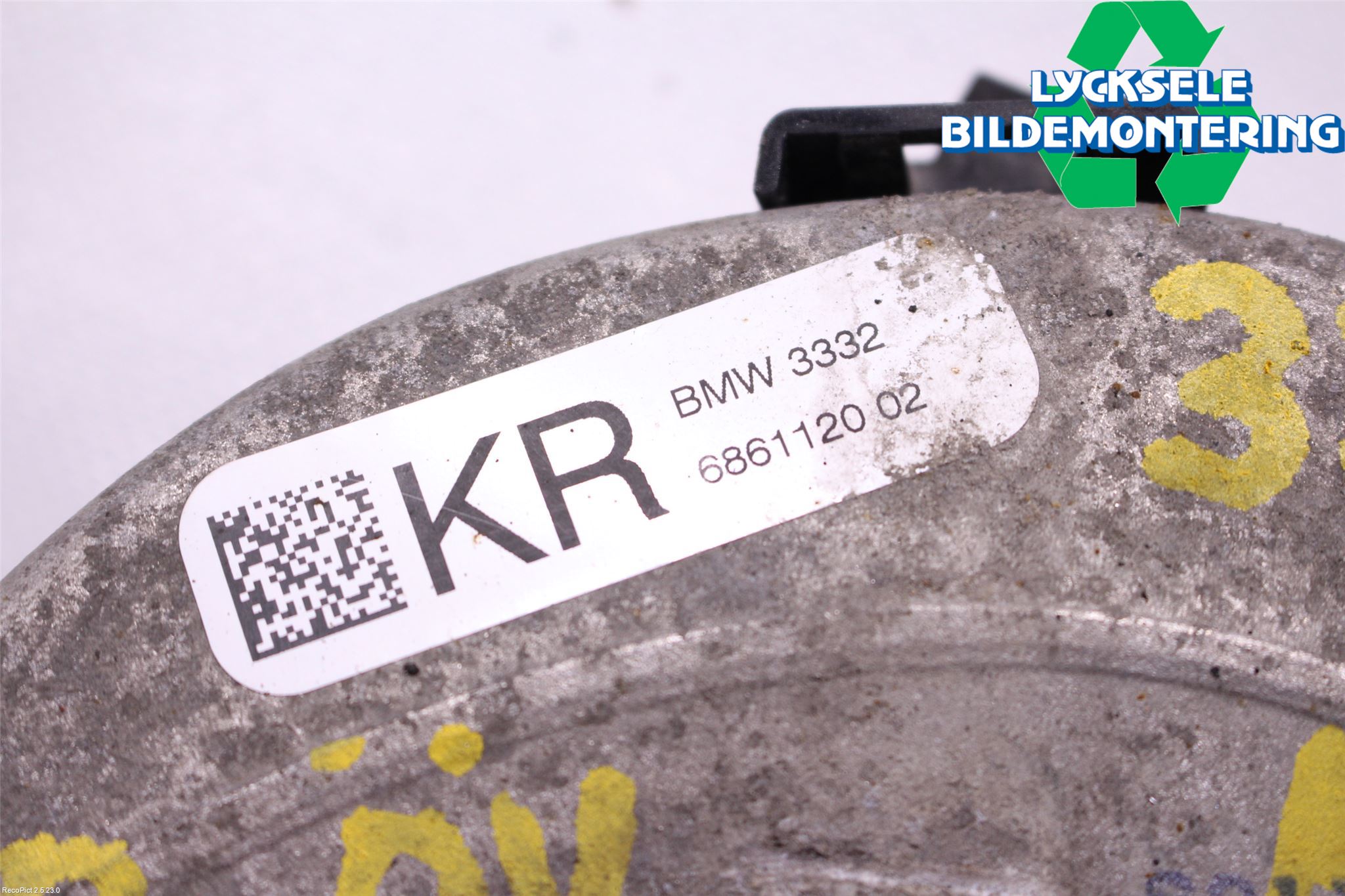 BMW 5 G30/G31/F90 17-23 Bärarm Bak Höger