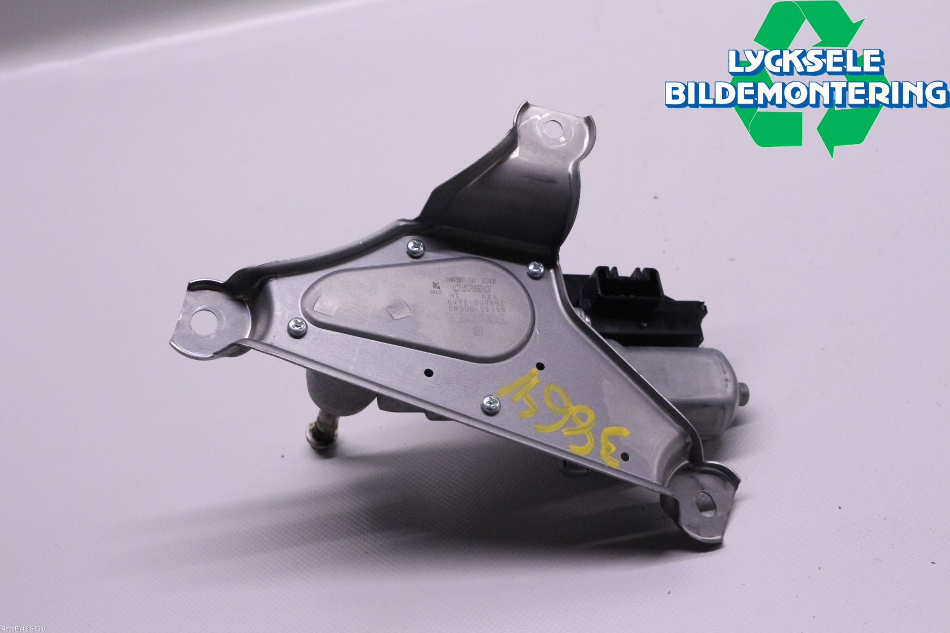 Toyota YARIS XP130 12-14 Torkarmotor Baklucka