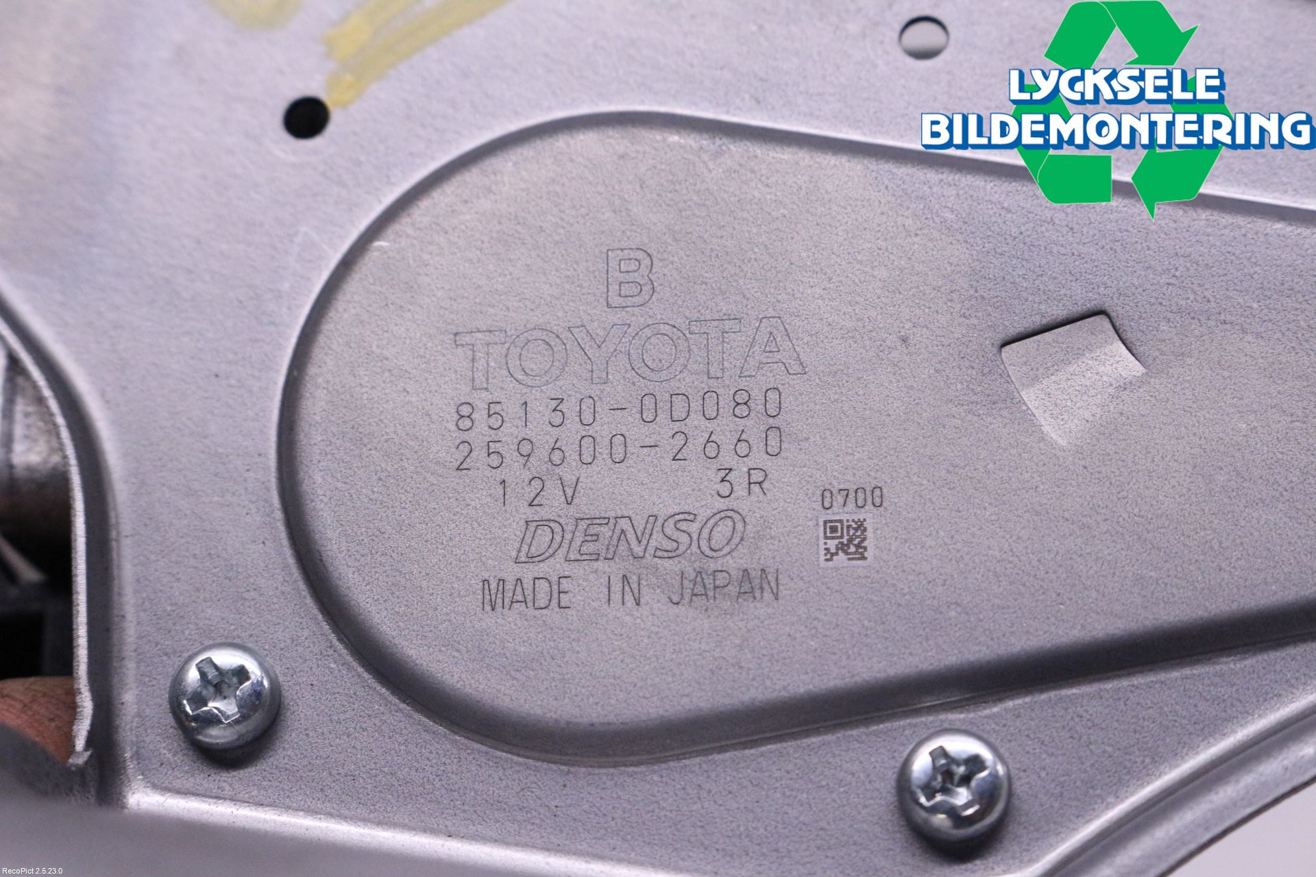 Toyota YARIS XP130 12-14 Torkarmotor Baklucka