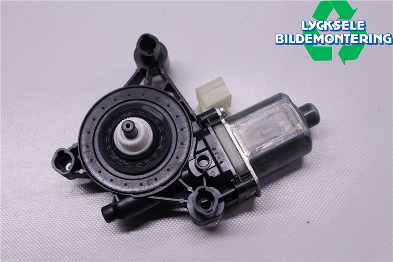 Skoda SUPERB 16-24 Fönsterhissmotor