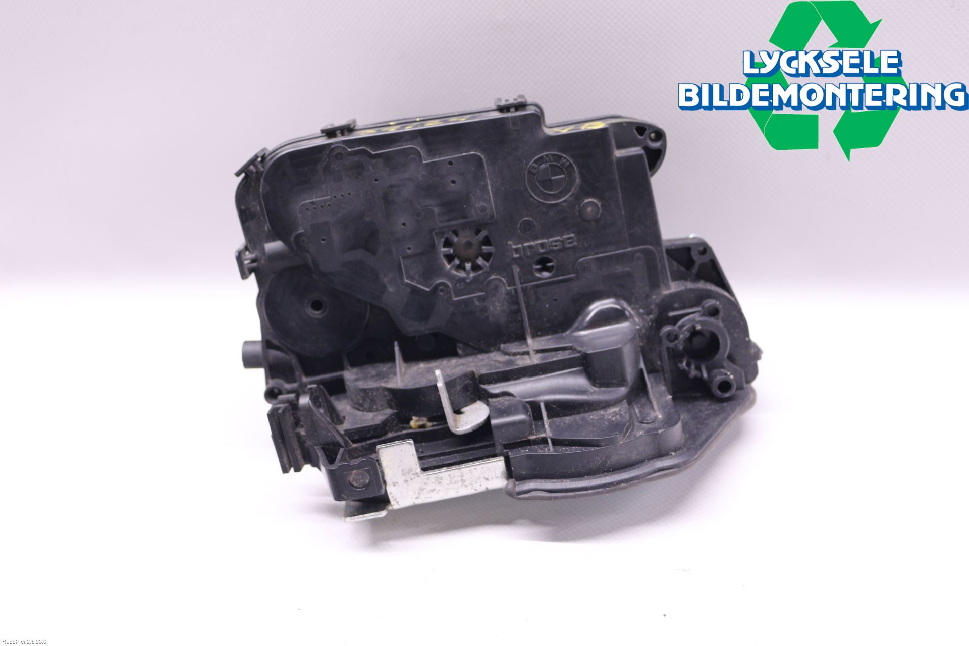 BMW 3 E90/91 SED/TOU 05-12 Låskista-Dörrlås