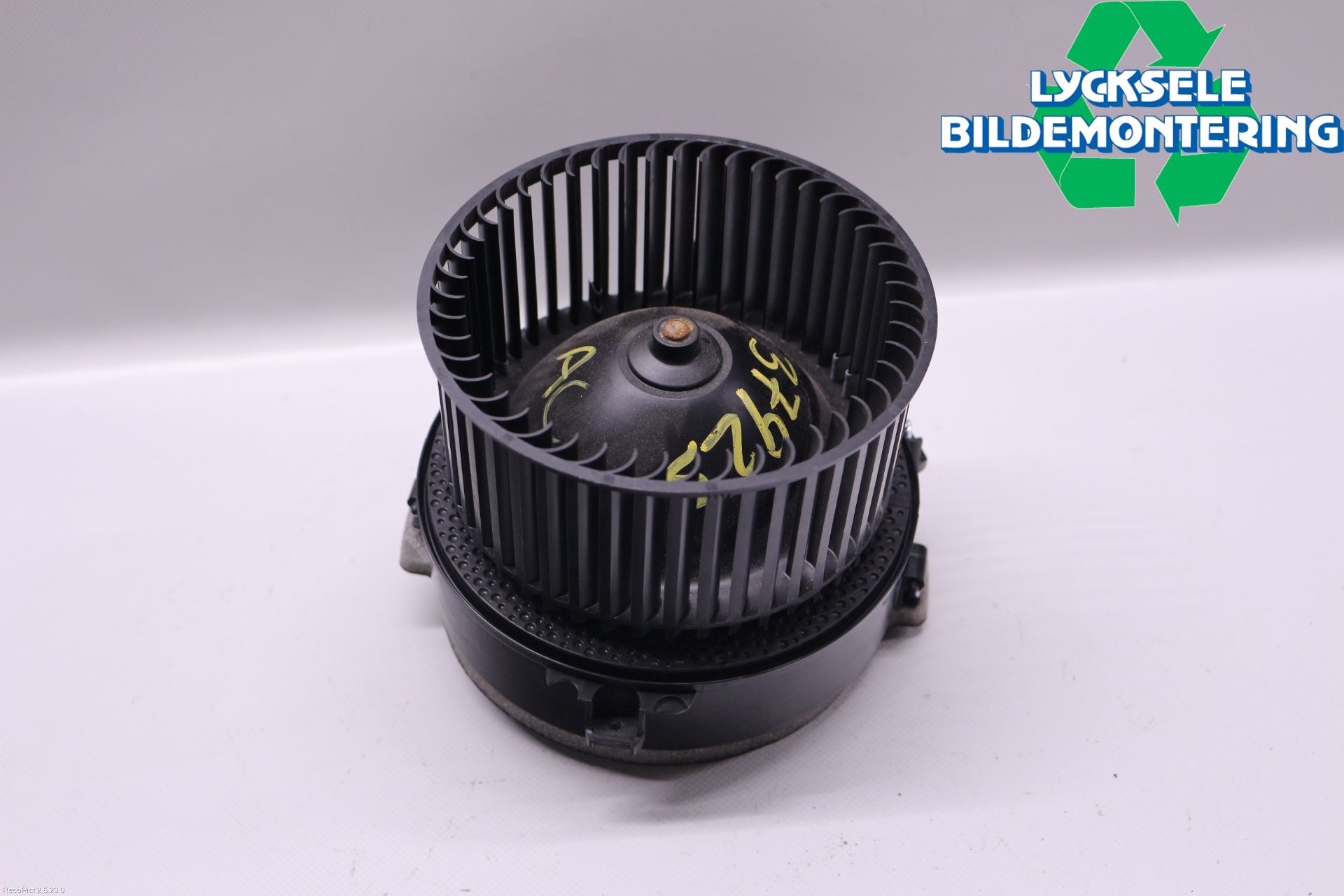 BMW 5 G30/G31/F90 17-23 Ac Värmefläkt
