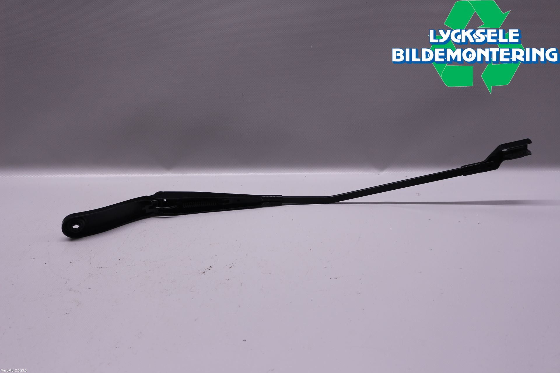 Volvo XC60 09-13 Torkararm Armar Vindruta