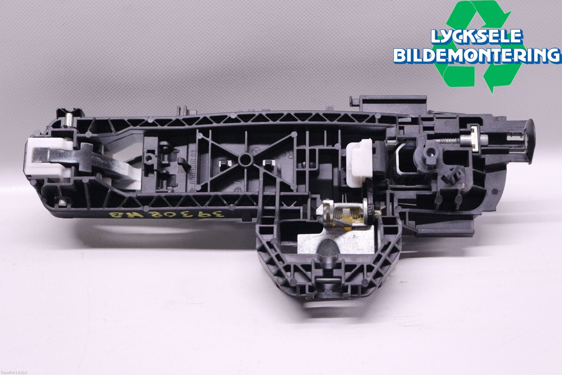Mercedes-Benz MB E-KLASS (W212) 09-16 Dörrhandtag Yttre Hö