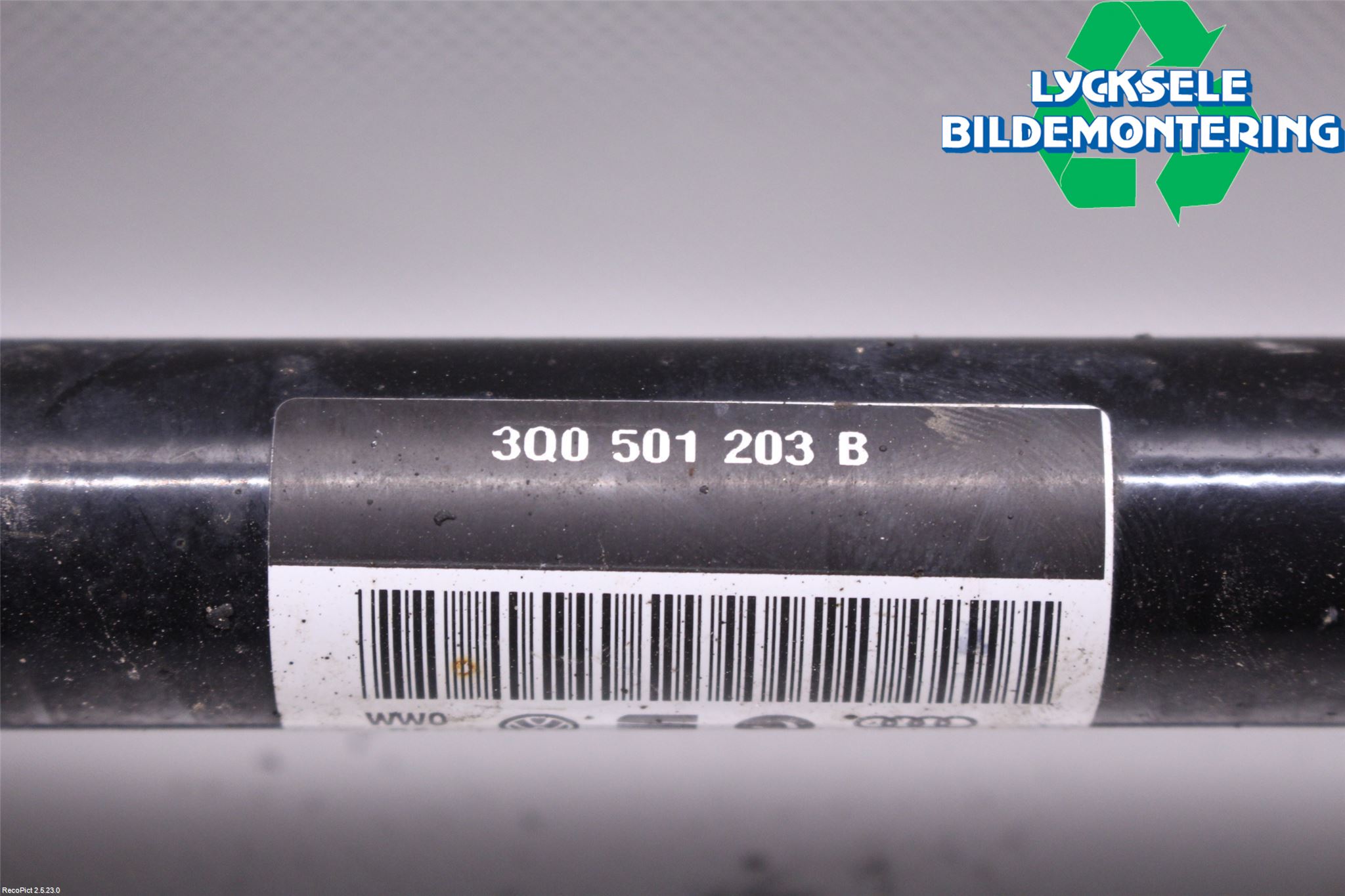 Skoda KODIAQ 17-24 Drivaxel Bak Vänster