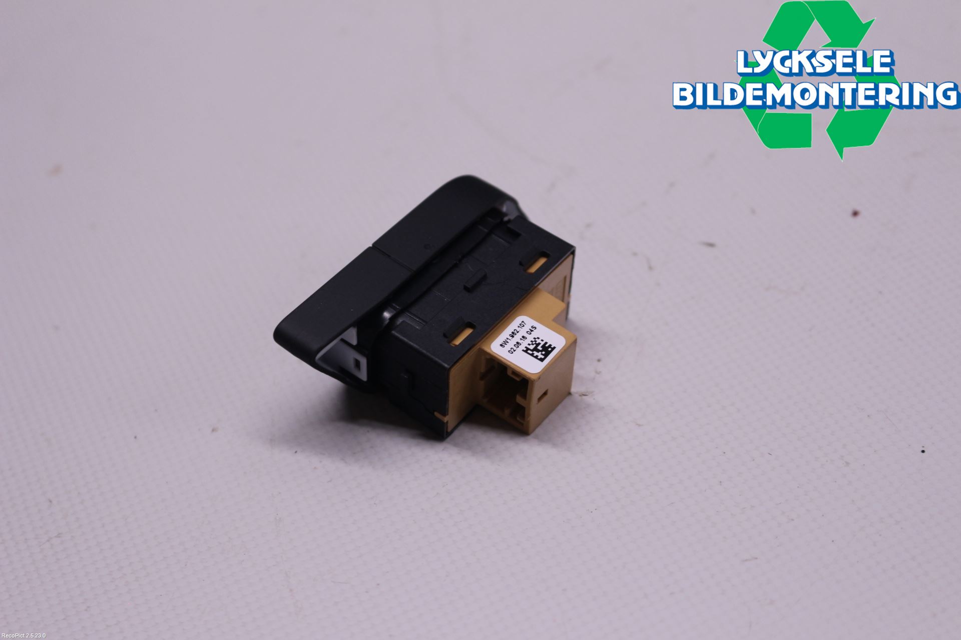 Audi A4/S4 B9 16-19 Strömställare Centrallås