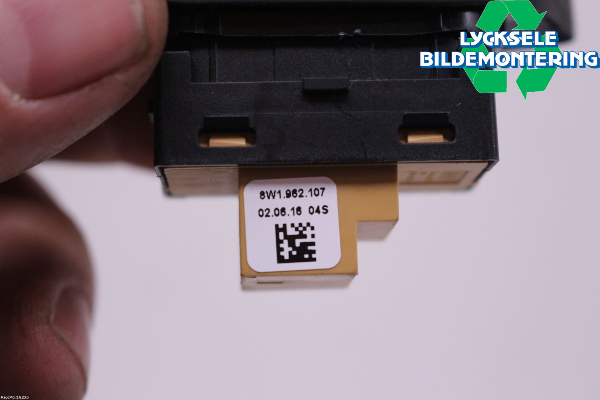 Audi A4/S4 B9 16-19 Strömställare Centrallås