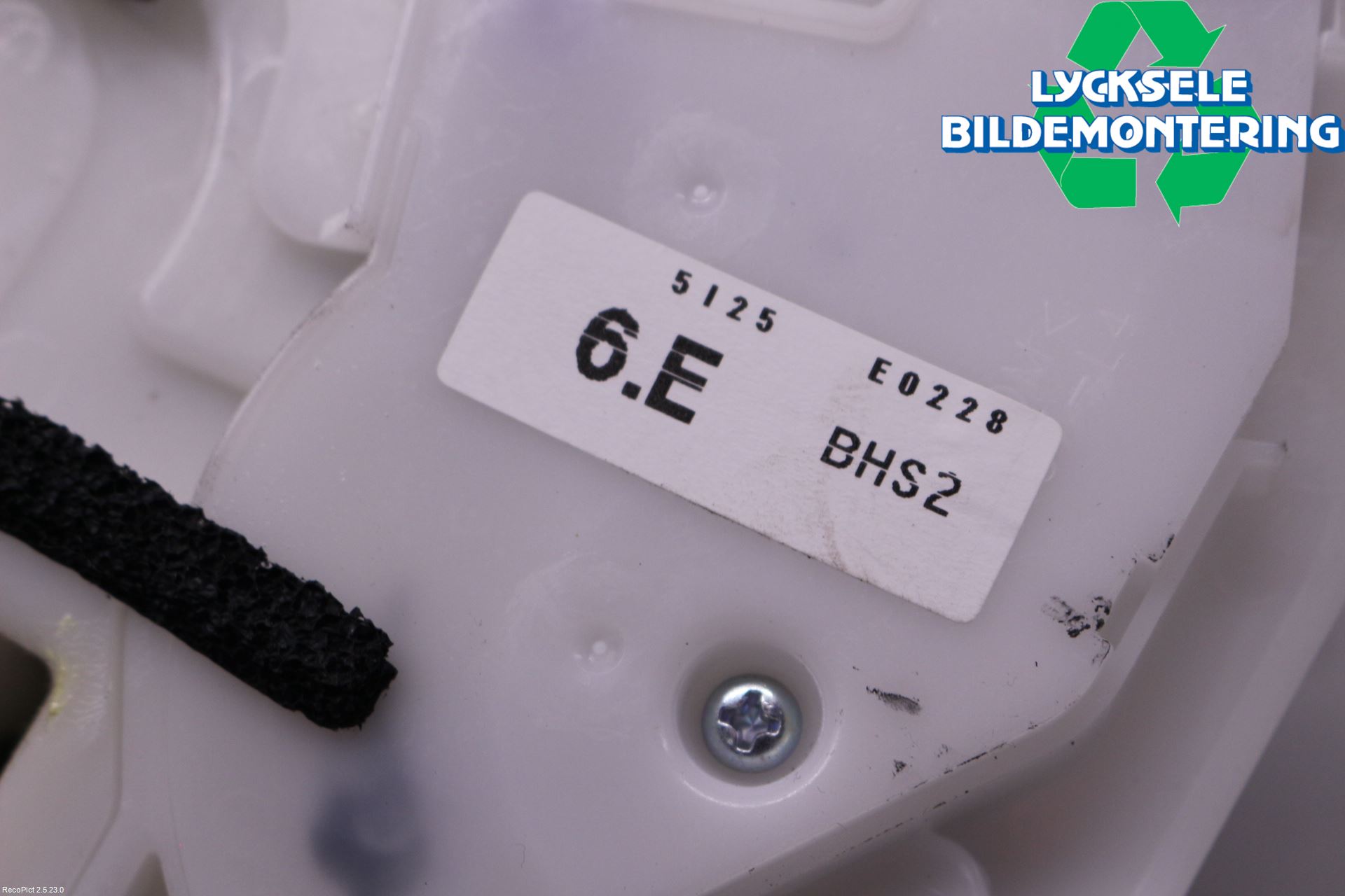 Mazda 3 III 14-19 Låskista-Dörrlås