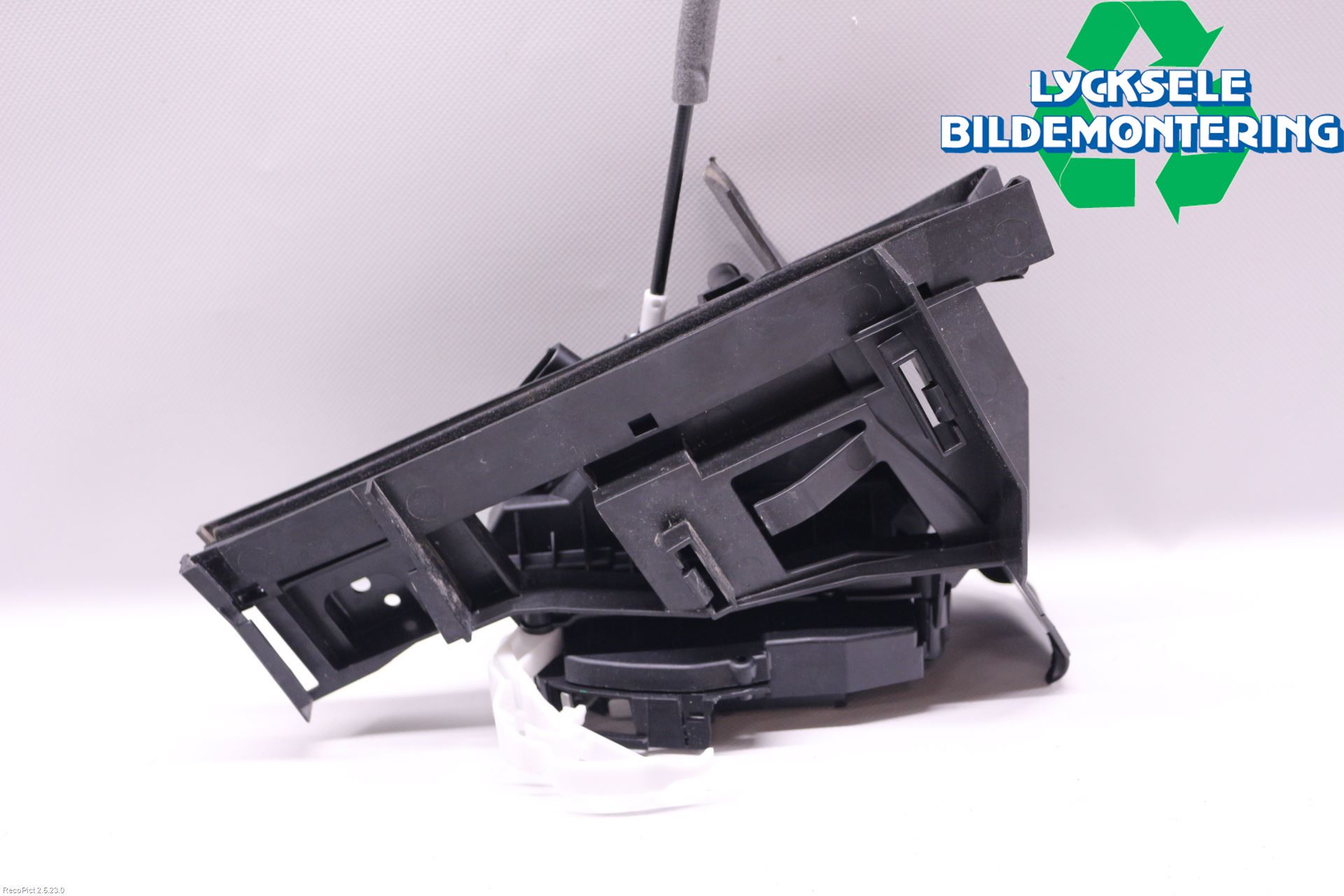 Ford FOCUS 15-18 Låskista-Dörrlås