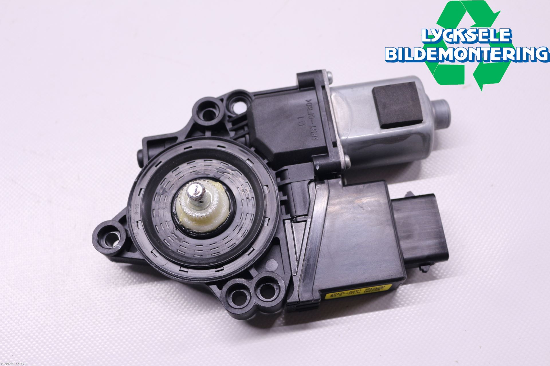 Kia CEED 12-18 Fönsterhissmotor