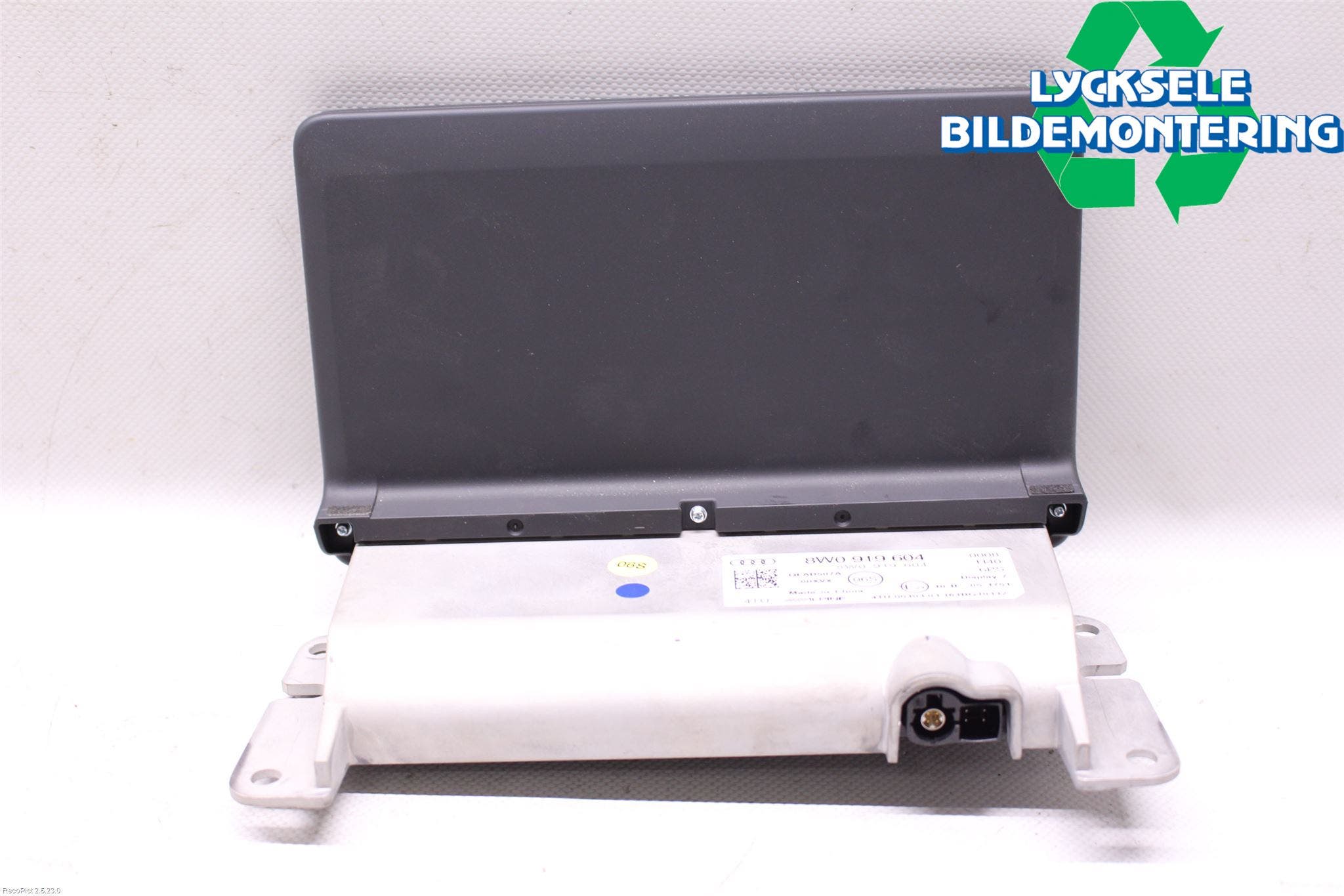 Audi A4/S4 B9 16-19 Bildskärm