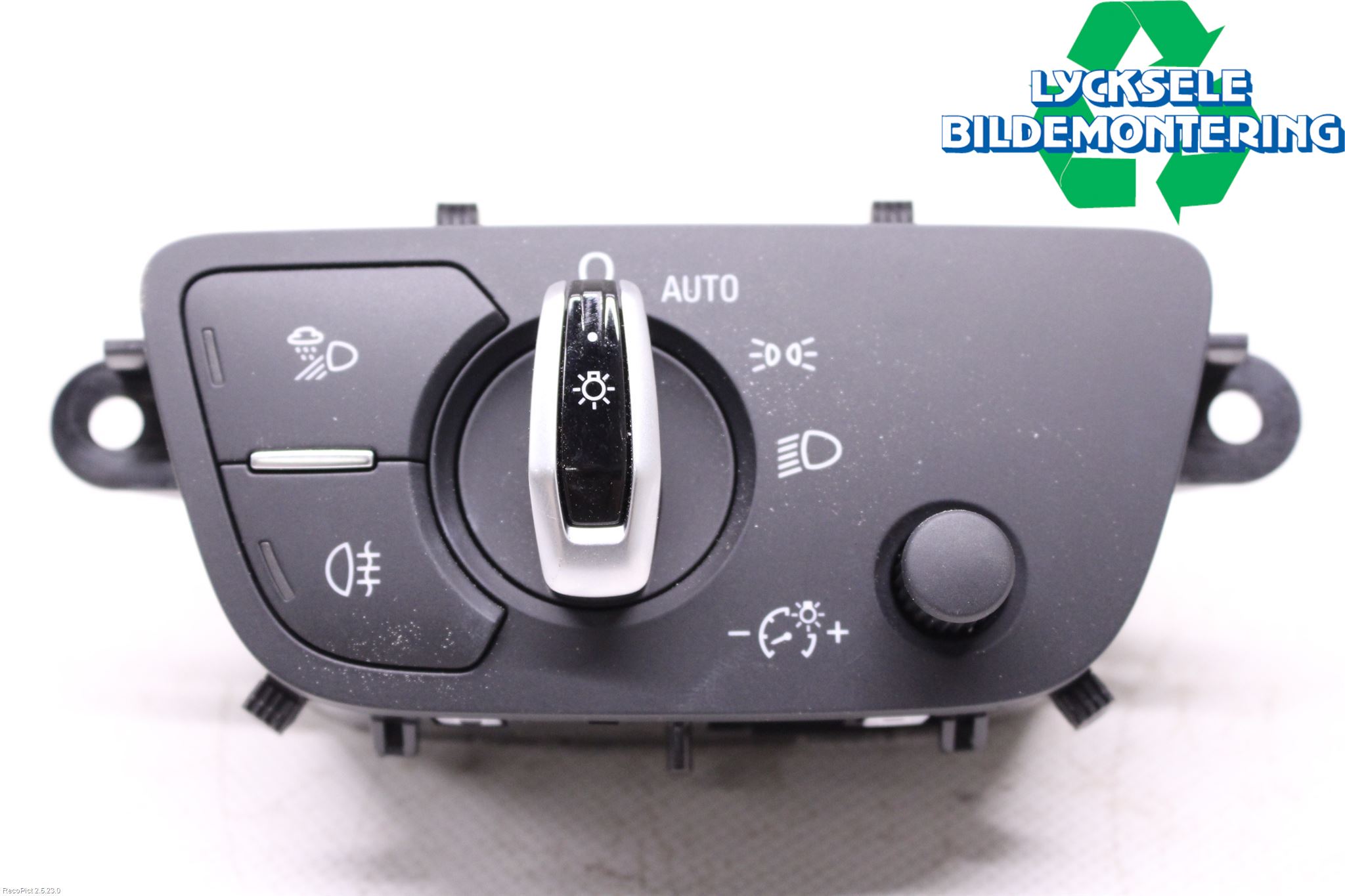 Audi A4/S4 B9 16-19 Strömställare Fader-Högtalare