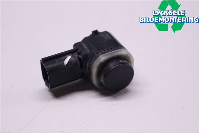 Ford KUGA 17-19 Parkeringshjälp Frontsensor