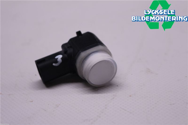 Ford KUGA 17-19 Parkeringshjälp Frontsensor