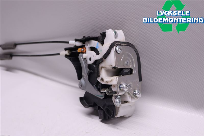 Mitsubishi L200 06-15 Låskista-Dörrlås