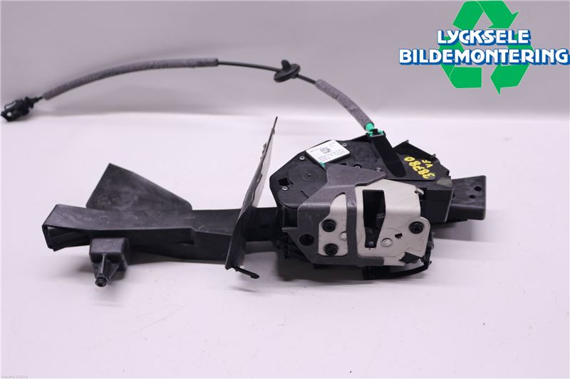 Ford KUGA 17-19 Låskista-Dörrlås