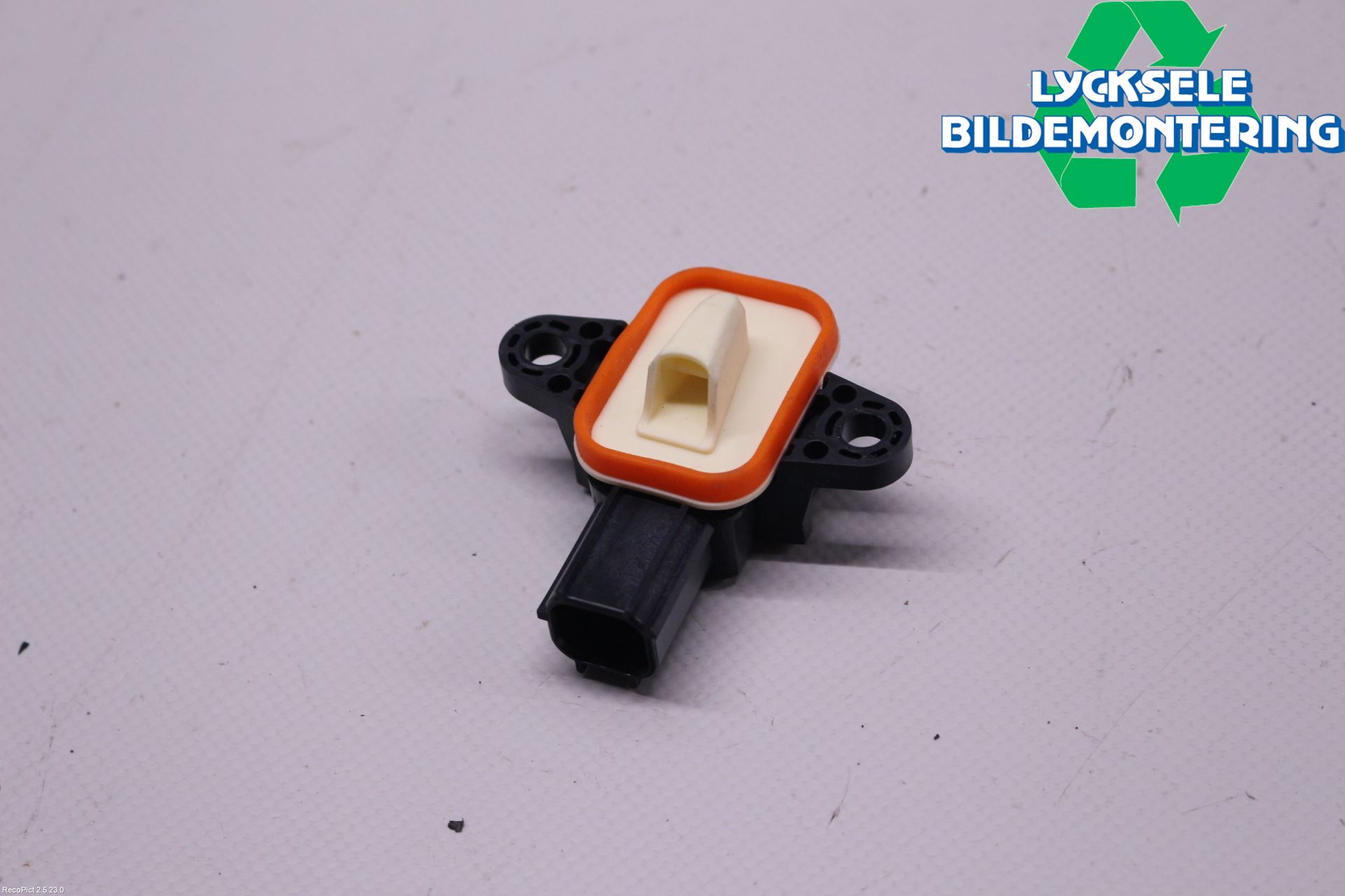 Ford KUGA 17-19 Sensor Aktivt Kollisionsskydd