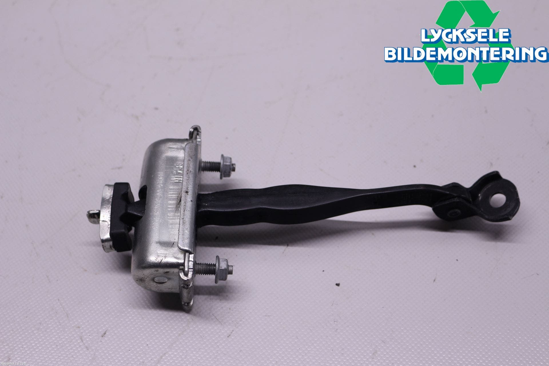 Ford KUGA 17-19 Dörrstopp