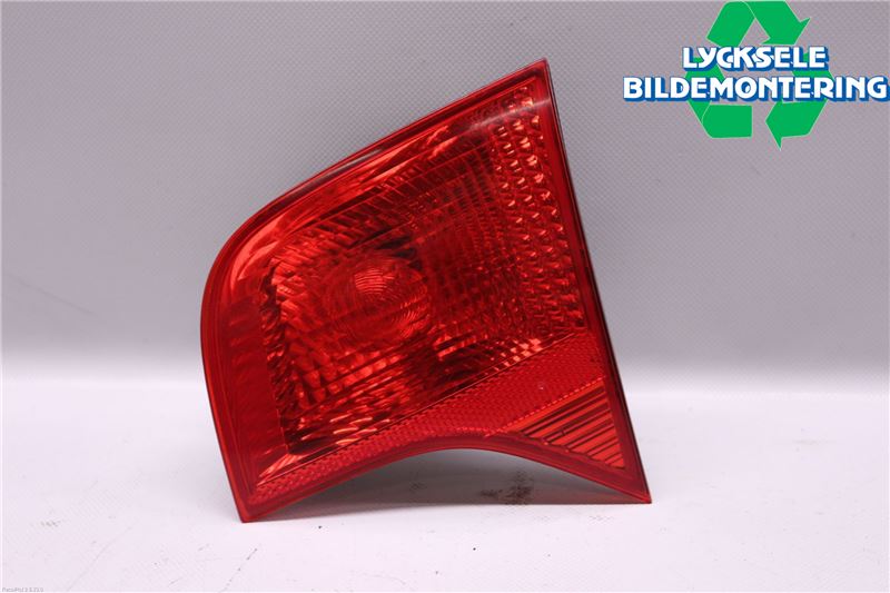 Audi A4/S4 05-07 Bakljus Lucka Hö