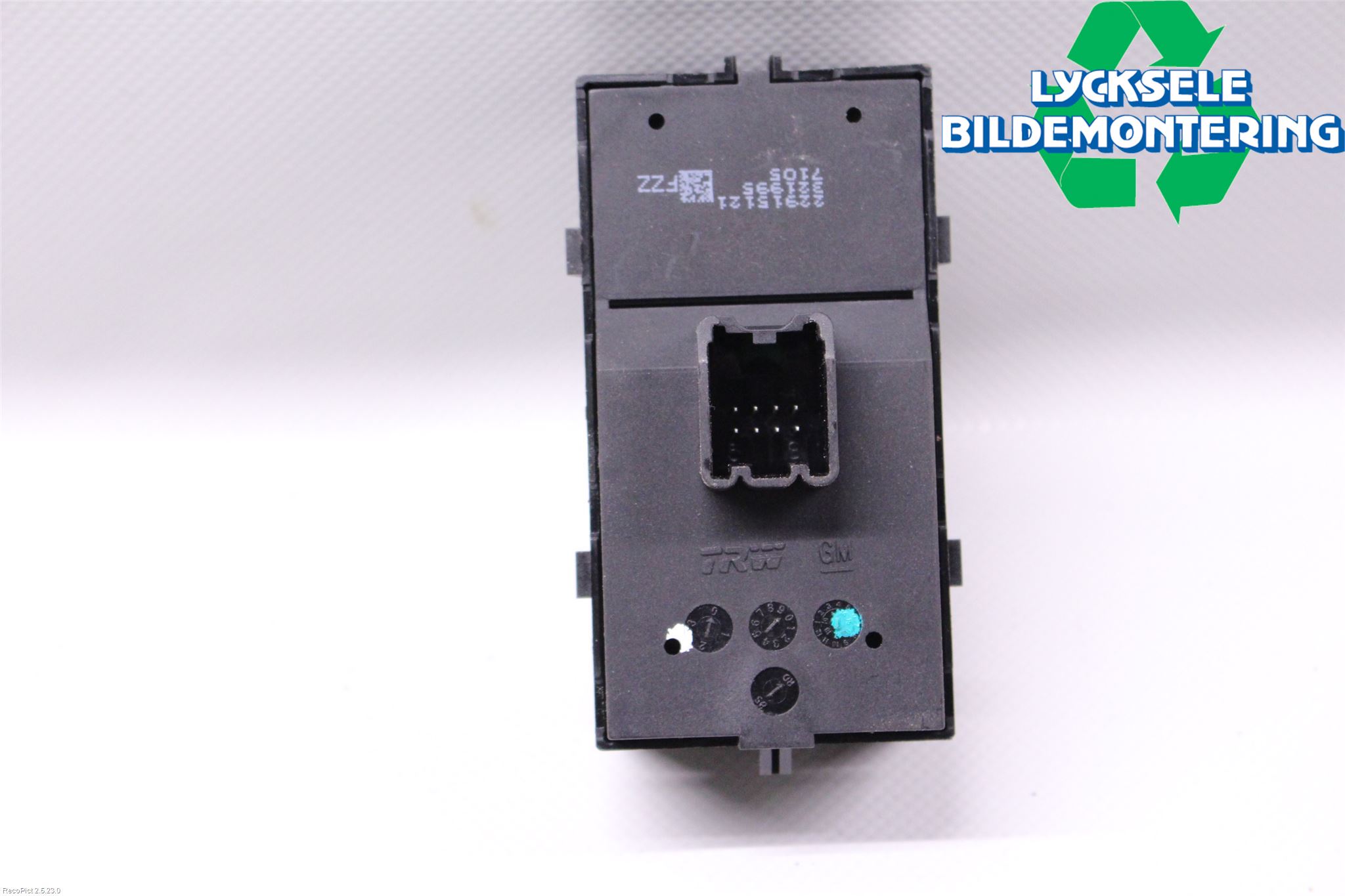 Opel MOKKA 13-20 Strömställare Elhiss