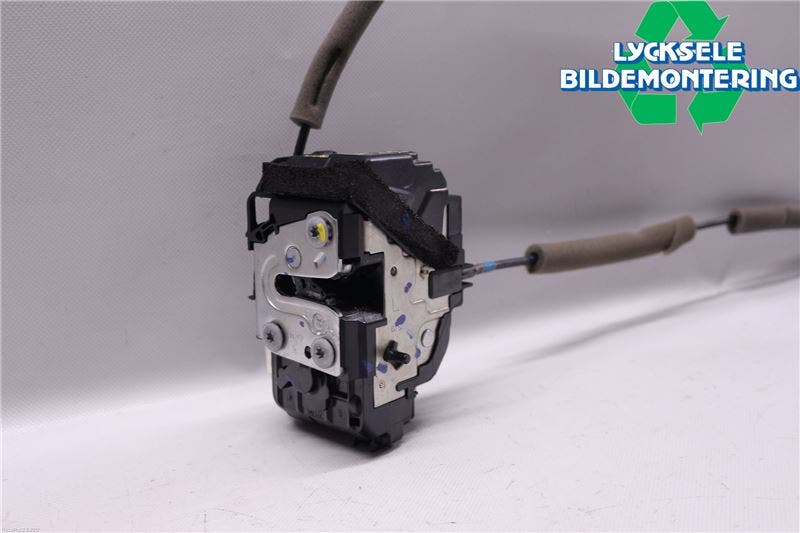 Nissan PULSAR Låskista-Dörrlås