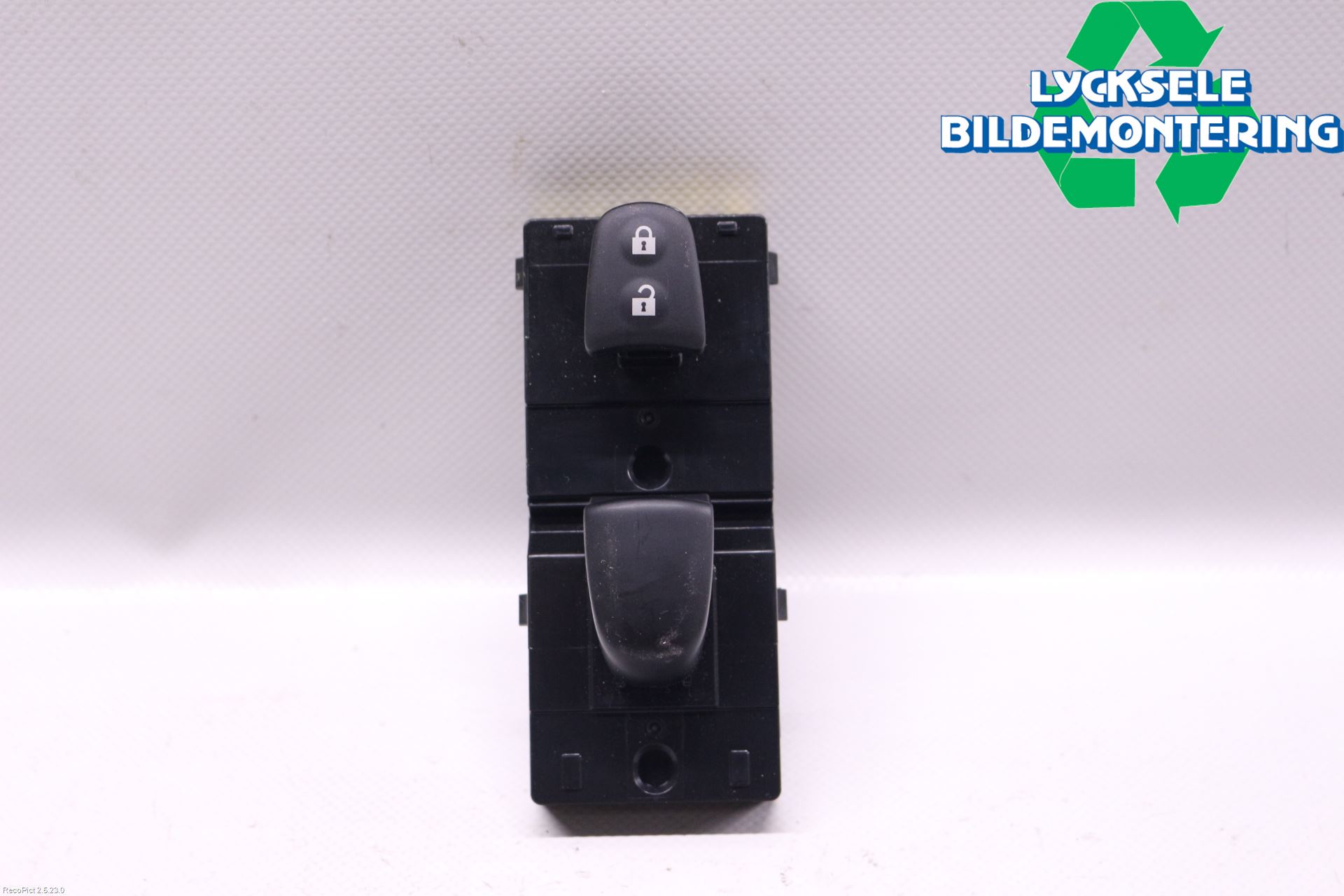 Nissan PULSAR Strömställare Elhiss