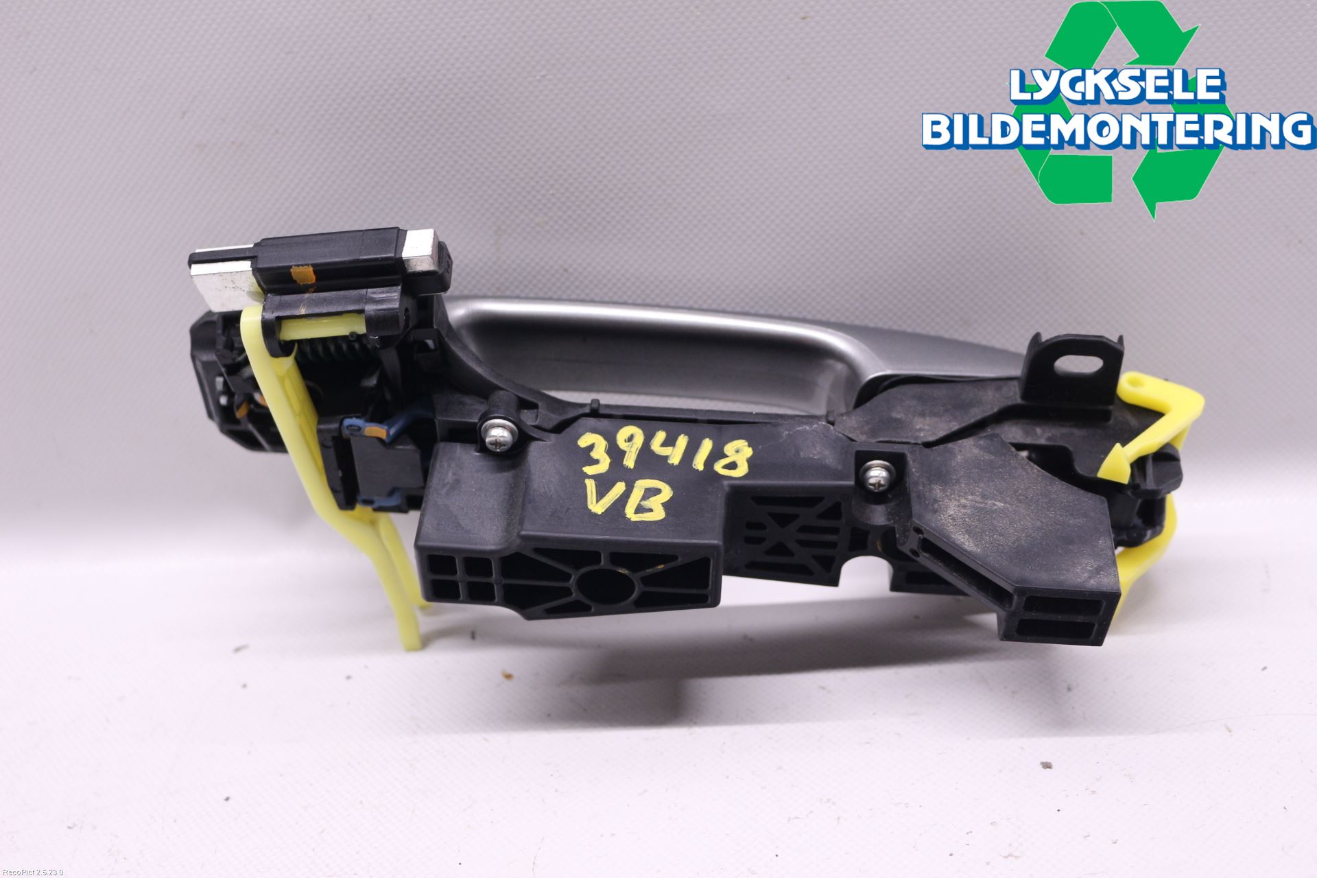 Toyota AVENSIS 09-15 Dörrhandtag Yttre Vä