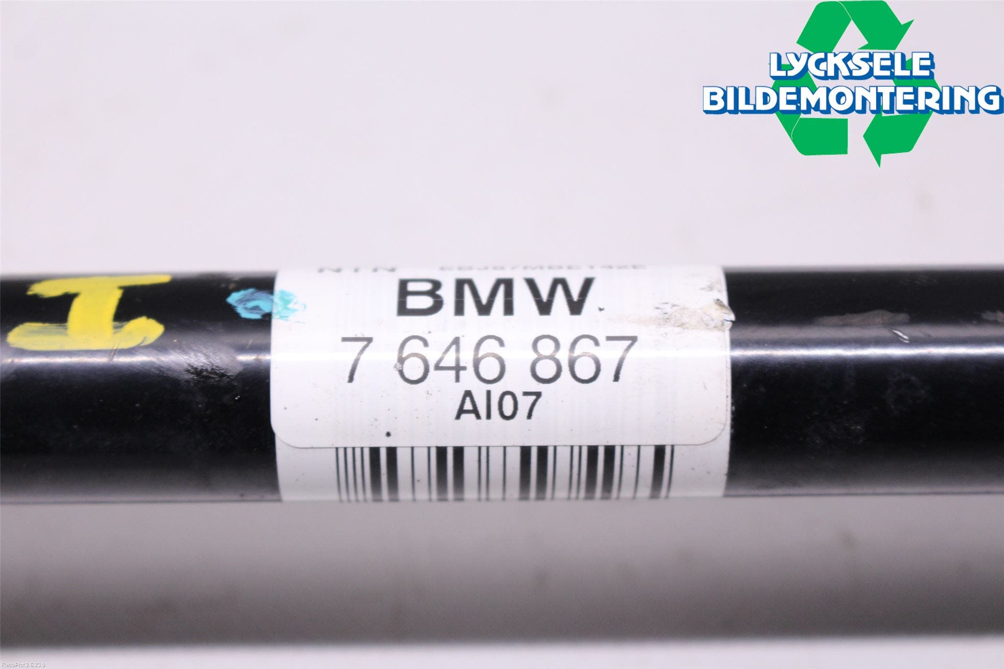 BMW X1 F48 15-22 Drivaxel Bak Höger