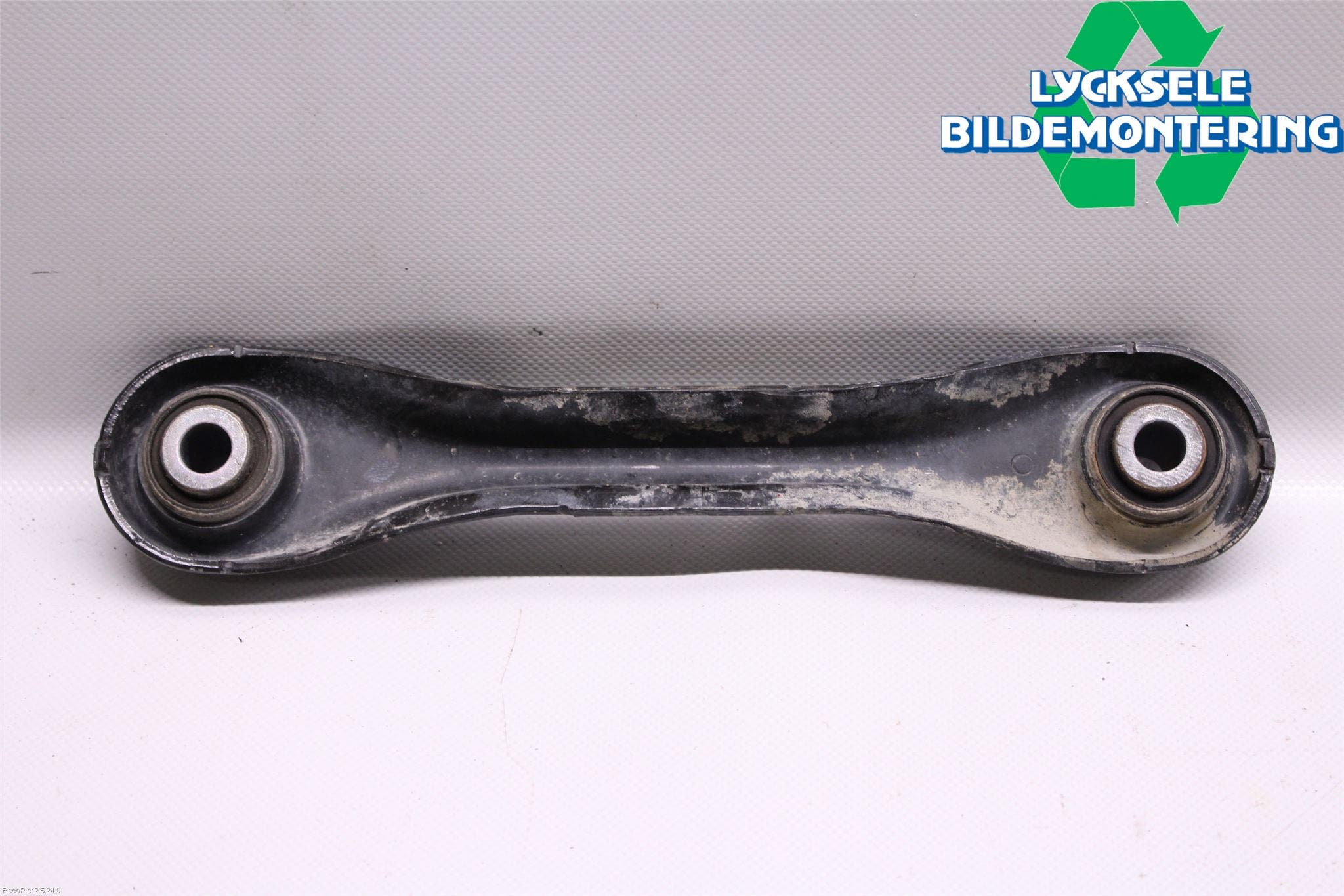 Ford KUGA 17-19 Bärarm Bak Höger