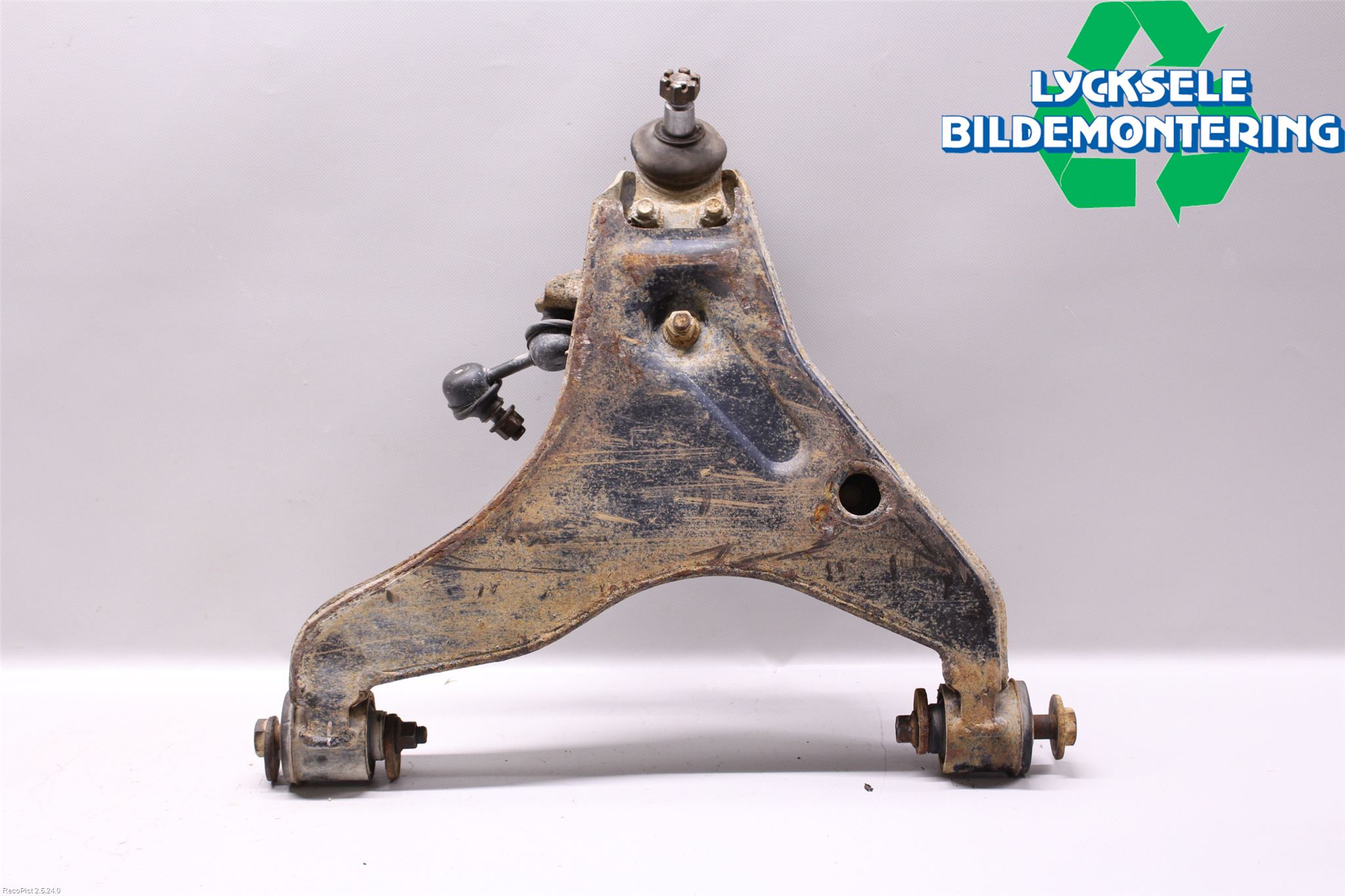 Mitsubishi L200 06-15 Bärarm Fram Undre Vä