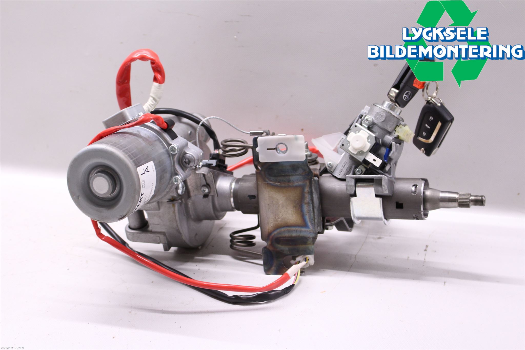 Toyota AVENSIS 09-15 Rattaxelagg Med Inb Servo