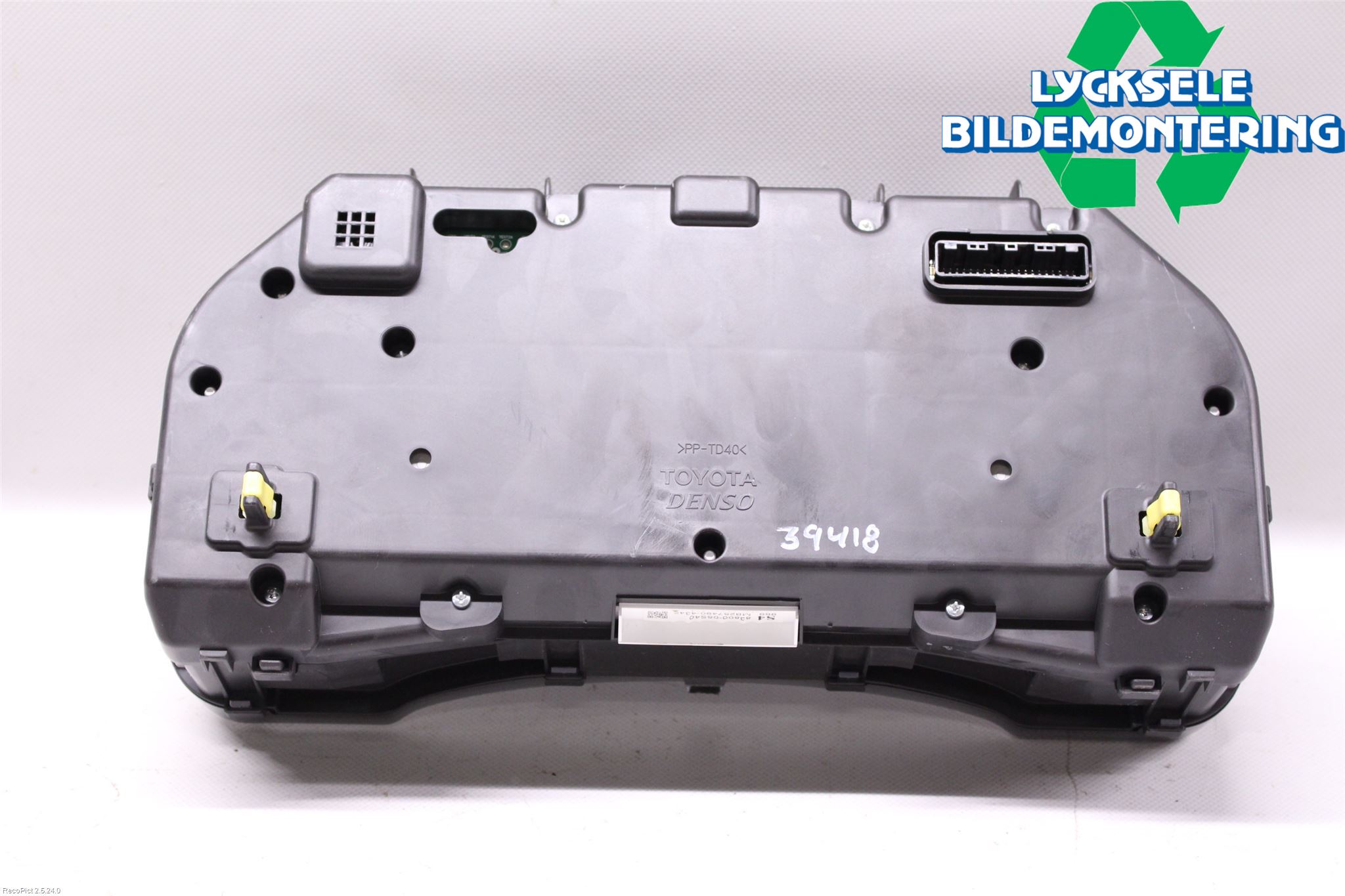 Toyota AVENSIS 09-15 Instrument Komb