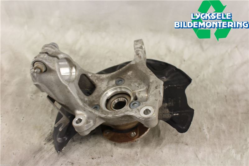 Volkswagen VW TIGUAN 16-24 Styrspindel Lagerhus Hö