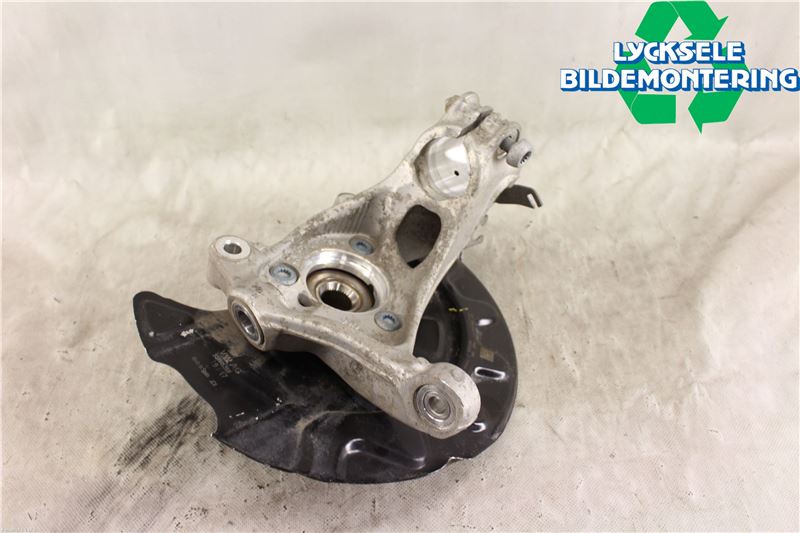 Volkswagen VW TIGUAN 16-24 Styrspindel Lagerhus Hö