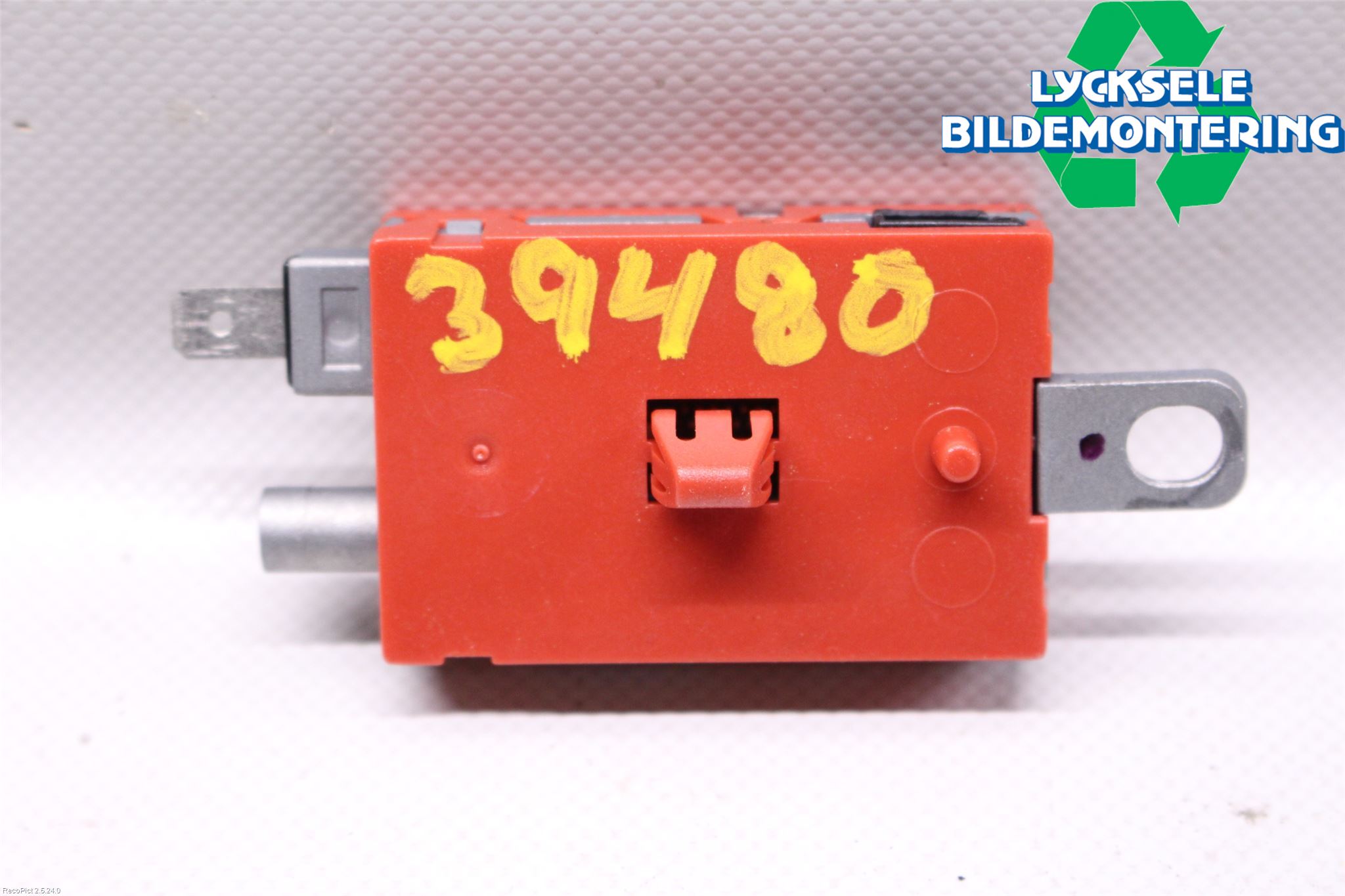 Ford KUGA 17-19 Antennförstärkare