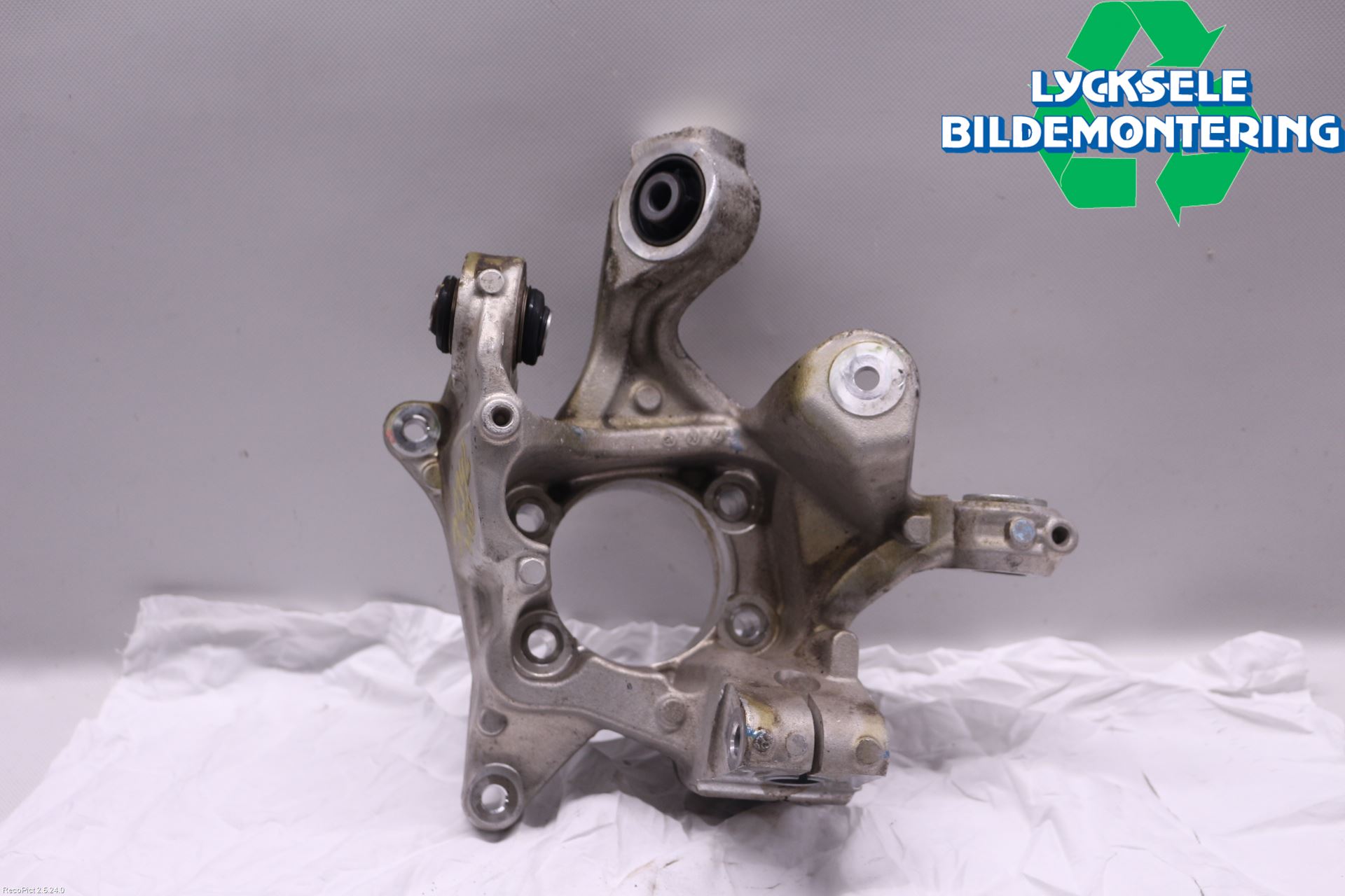 Subaru XV 18-22 Hjullagerhus-Spindel Hö B