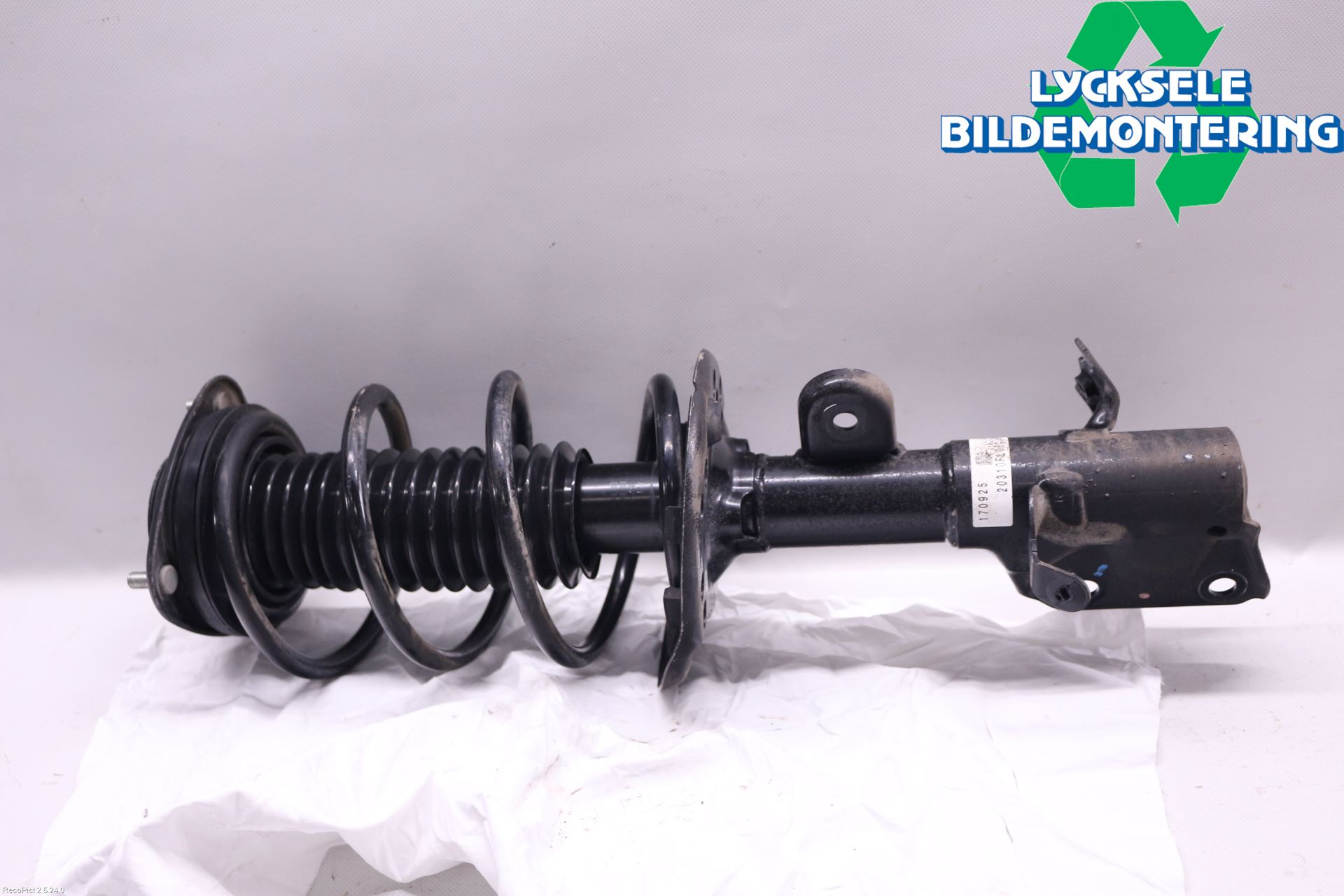 Subaru XV 18-22 Fjäderben Fram Höger