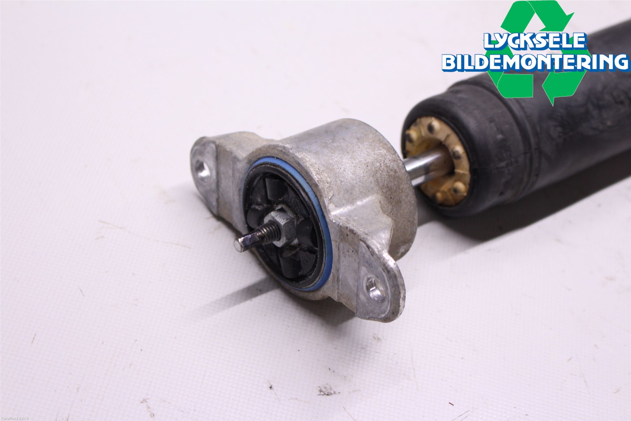 Ford KUGA 17-19 Stötdämpare Bak