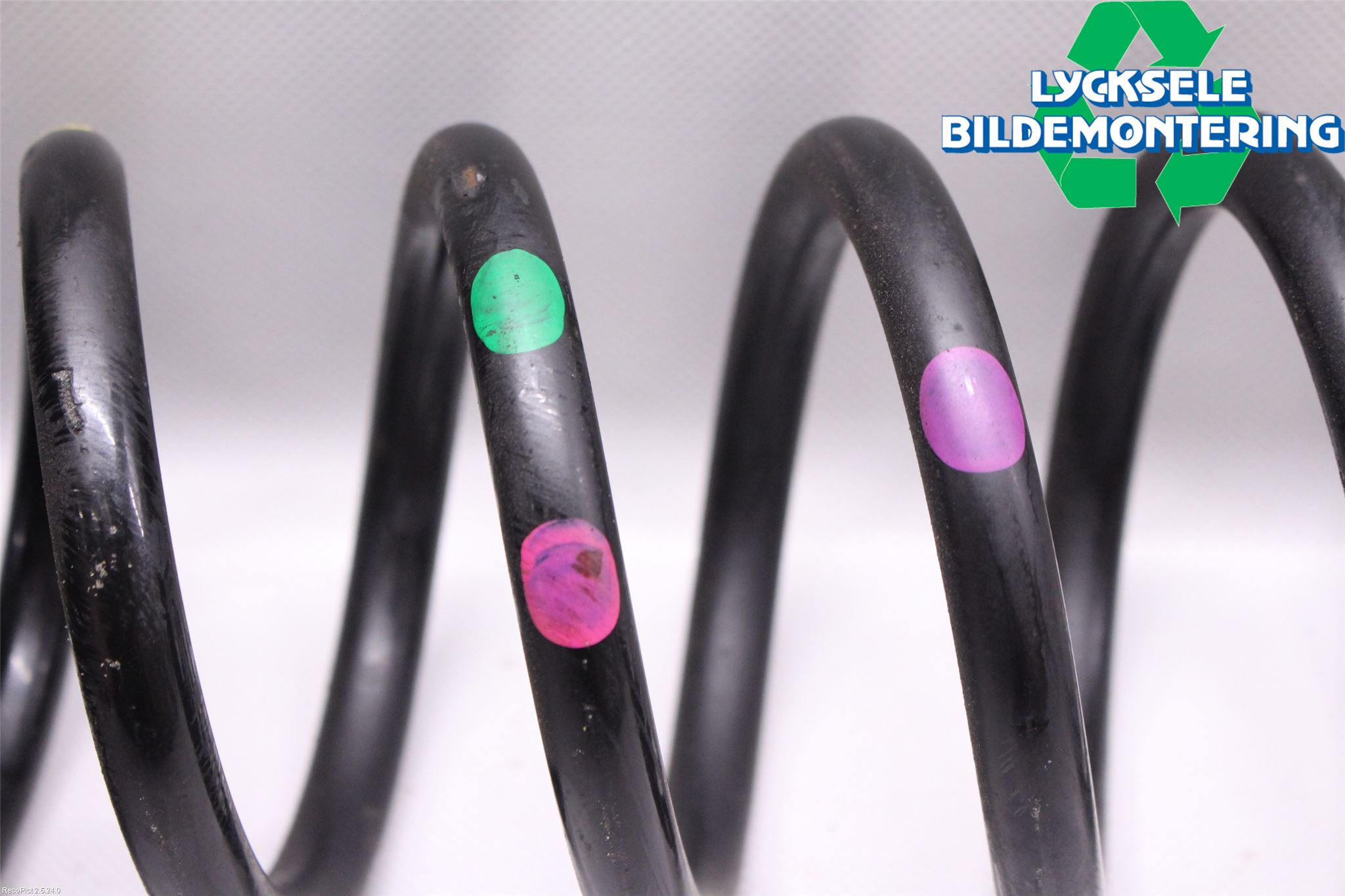 Ford KUGA 17-19 Fjäder Bak