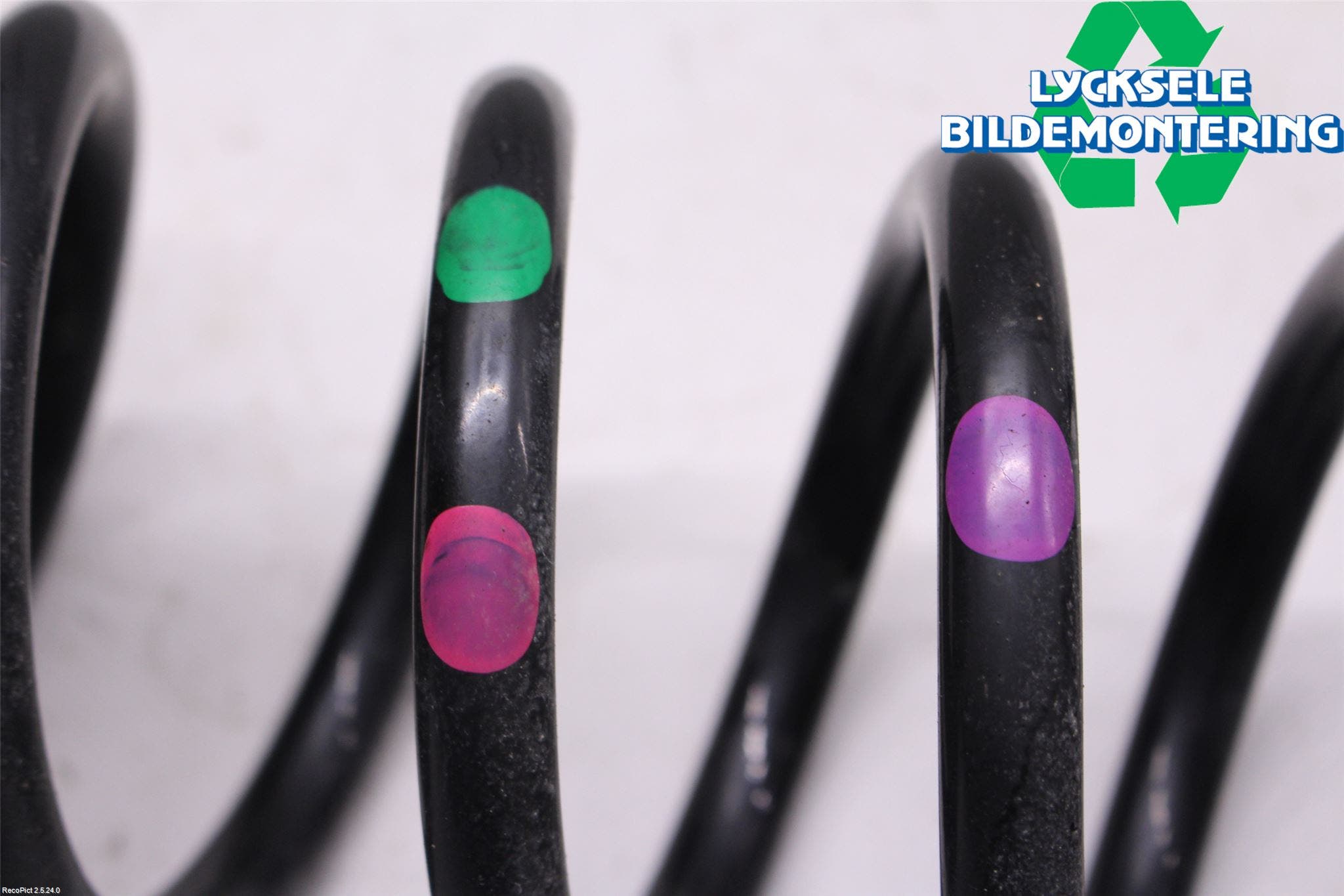 Ford KUGA 17-19 Fjäder Bak