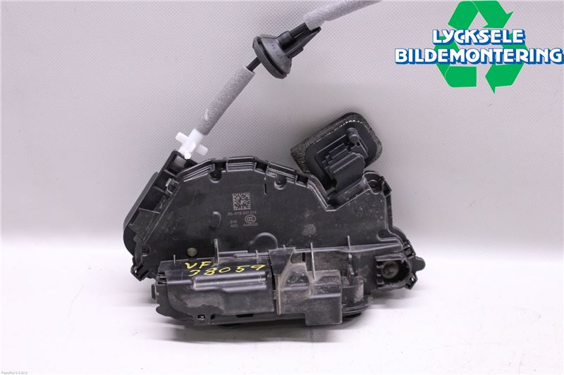 Volkswagen VW PASSAT 15-19 Låskista-Dörrlås