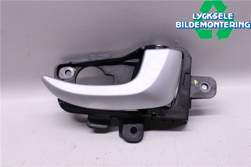 Hyundai i30 GD 13-17 Dörrhandtag Inre Hö