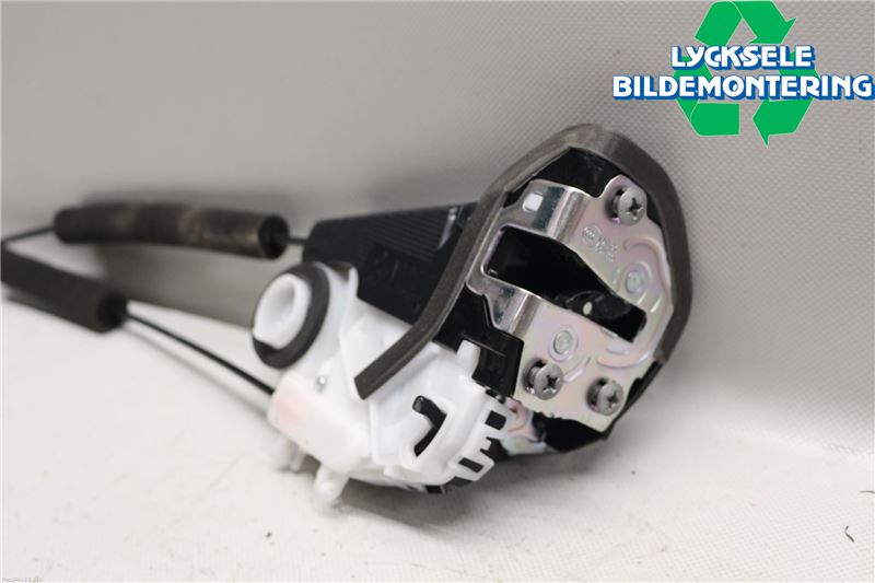 Subaru OUTBACK 15-20 Låskista-Dörrlås