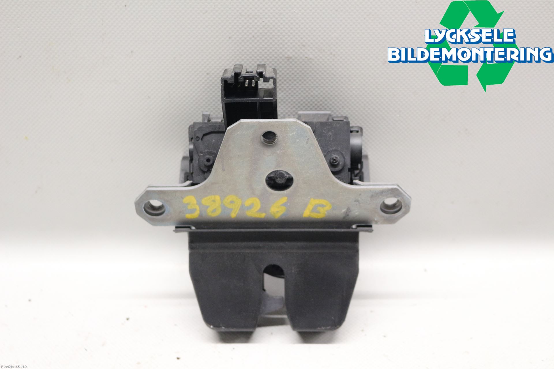 Ford FOCUS 11-14 Låskista Baklucka