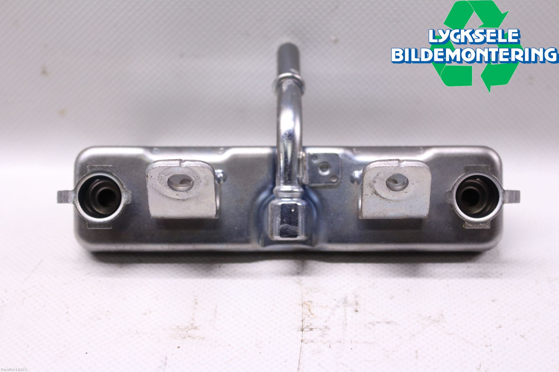 Subaru OUTBACK 15-20 Inj. Fuelrail