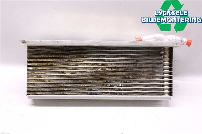 Volkswagen VW GOLF SPORTSVAN 15-20 Laddluft-Intercooler Kyl